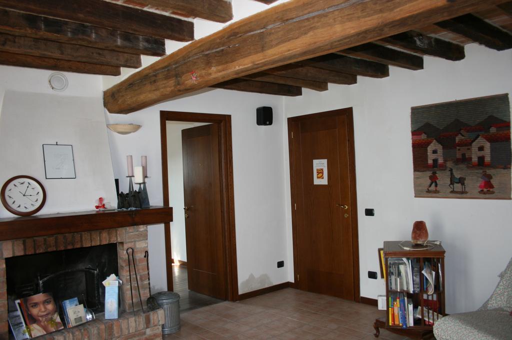 Casa Dell' Abbondanza B&B Agriturismo Vigoleno Εξωτερικό φωτογραφία