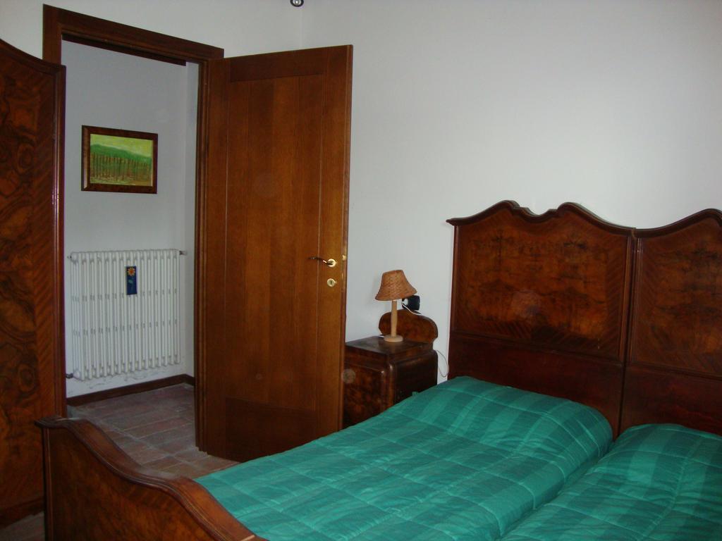 Casa Dell' Abbondanza B&B Agriturismo Vigoleno Δωμάτιο φωτογραφία